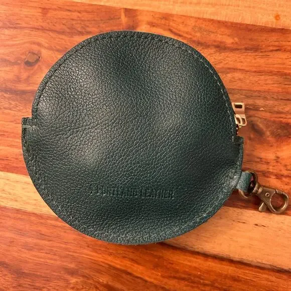 Portland Leather Holiday Pouch POINSETTIA Keychain PLG Gordita NEW FAST SHIP - Picture 4 of 4